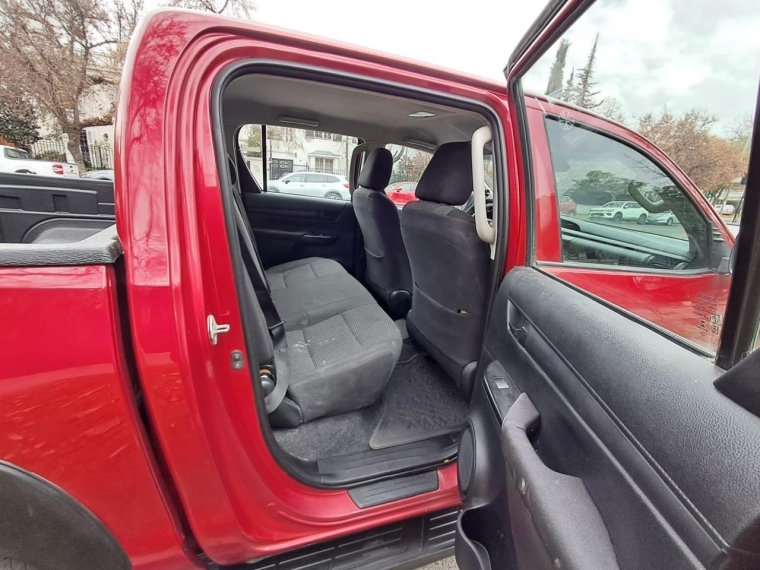 TOYOTA HILUX DX 4X4 2.4 - imagen 13