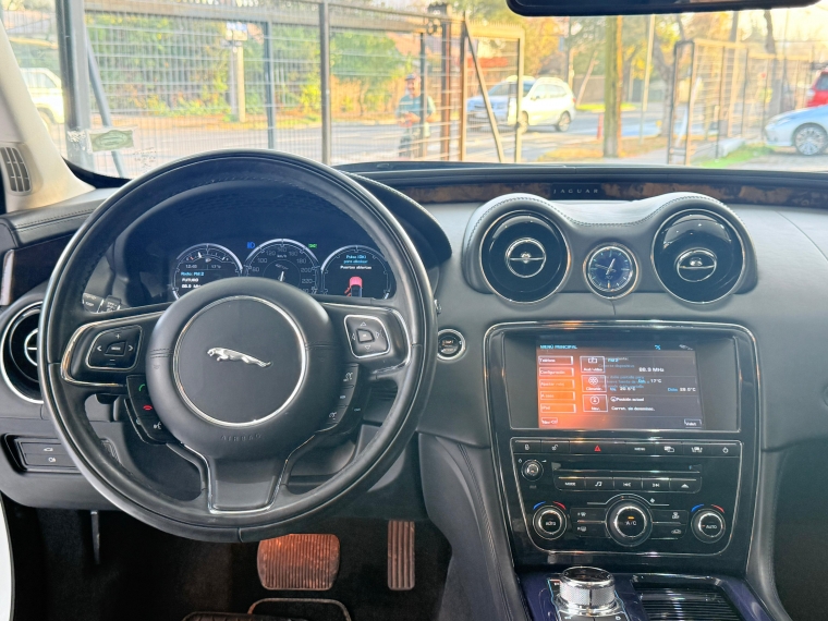 Jaguar Xj 5.0 V8 2012 Usado en Automotriz Olea Flaño