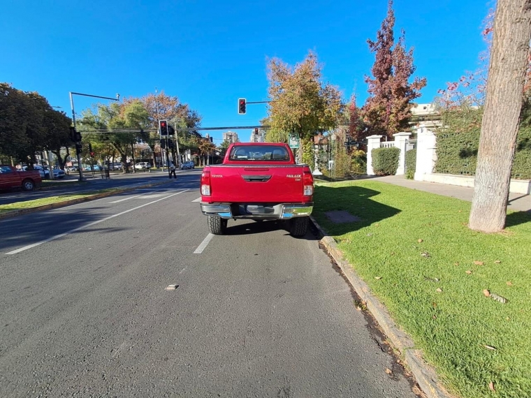 TOYOTA HILUX DX 4X4 2.4 - imagen 14