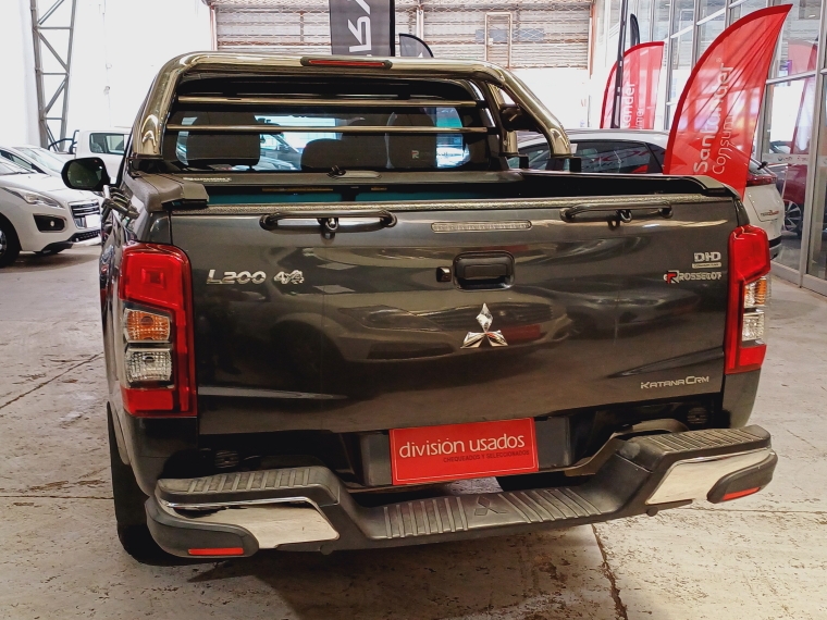 Mitsubishi Katana L200 D/c 2.4 Katana Crm 4x4 Special Pack 2021 Usado en Rosselot Usados