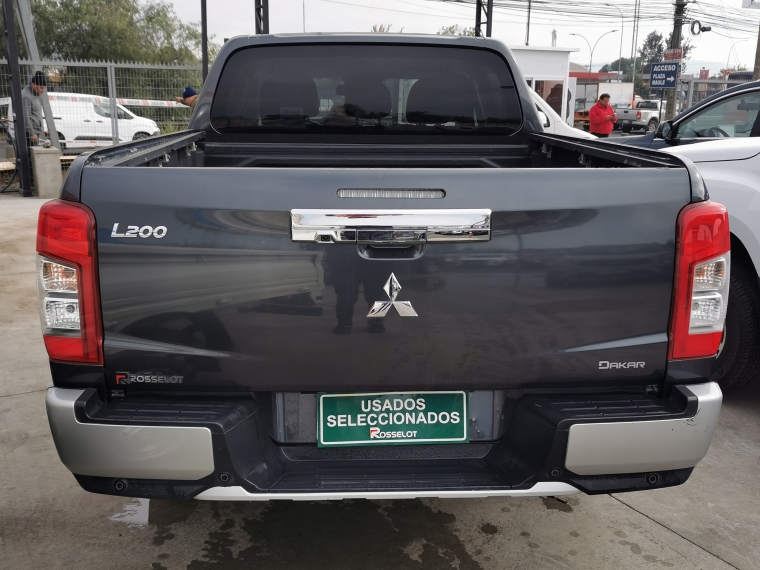 Mitsubishi L200 L200 D/c Dakar Crs Aut 2.4 4x4 Mn 2022 Usado en Rosselot Usados