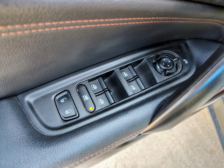Ram 1000 1000 Laramie 4x4 4p 2.0 Aut 2021 Usado en Rosselot Usados