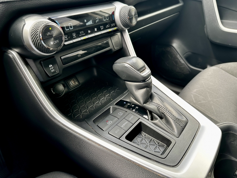 Toyota Rav4 2.0 Xle At 2024 Usado  Usado en Kovacs Usados