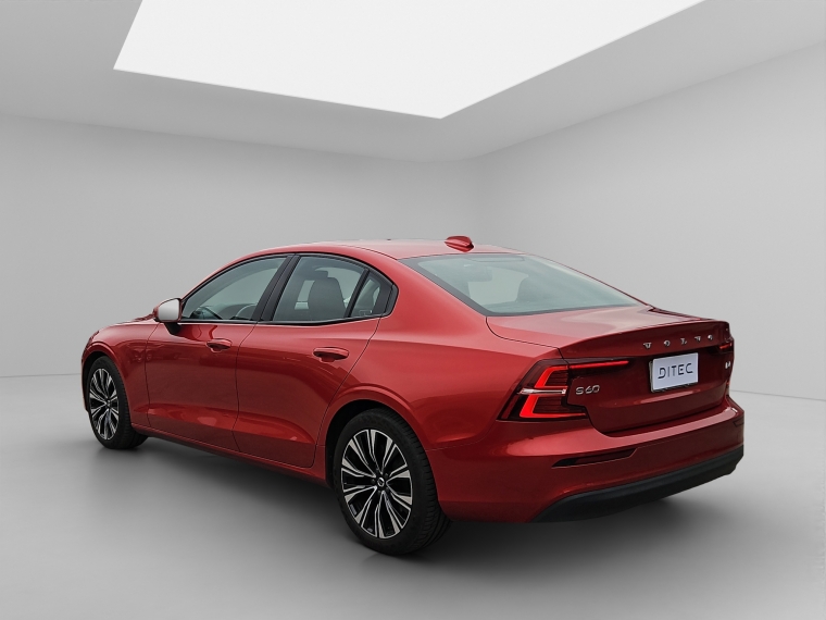 Volvo S60 B4 2023 Usado Usado en BMW Premium Selection Volvo S60 B4 2023 Usado Usado en BMW Premium Selection
