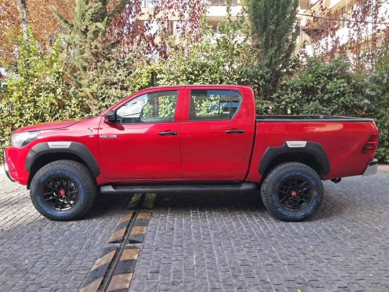 TOYOTA HILUX DX 4X4 2.4 - imagen 4