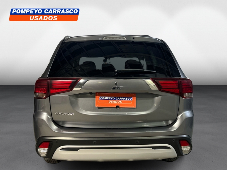 Mitsubishi Outlander 2.0 Mt 4x2  2022 Usado  Usado en Pompeyo