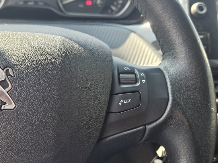 Peugeot 208 Puretech Hb 1.2 2020 Usado  Usado en Kovacs Usados