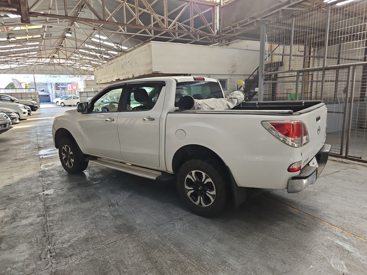 Mazda Bt-50 Bt 50 Dcab Sdx 4x4 3.2 Aut 2014 Usado en Usados de Primera - Sergio Escobar