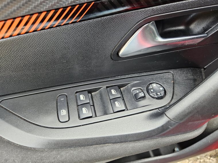 Peugeot 2008 2008 Puretech 130 4x2 1.2 2023 Usado en Rosselot Usados