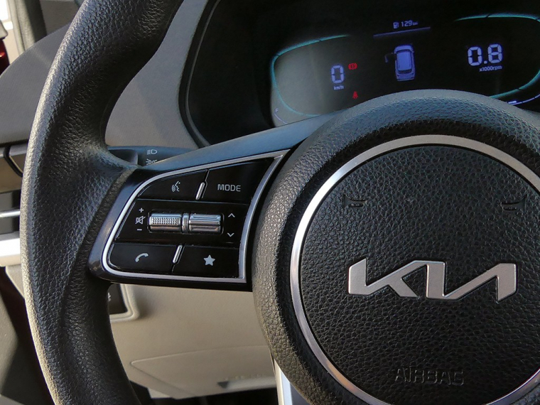 Kia Carens Lx 1.5 2023 Usado Usado en Webautos.cl Kia Carens Lx 1.5 2023 Usado Usado en Webautos.cl