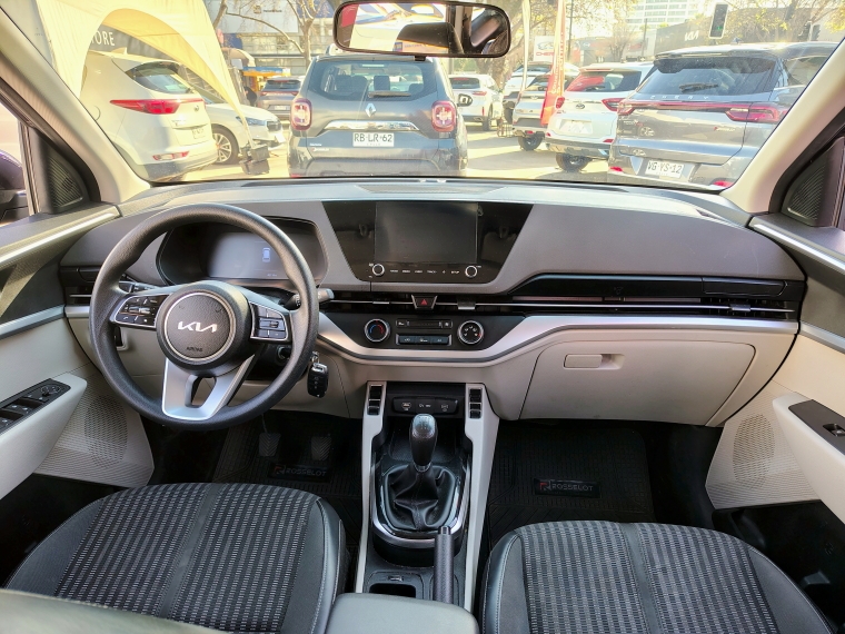 Kia Carens Carens Lx 1.5 2023 Usado en Rosselot Usados