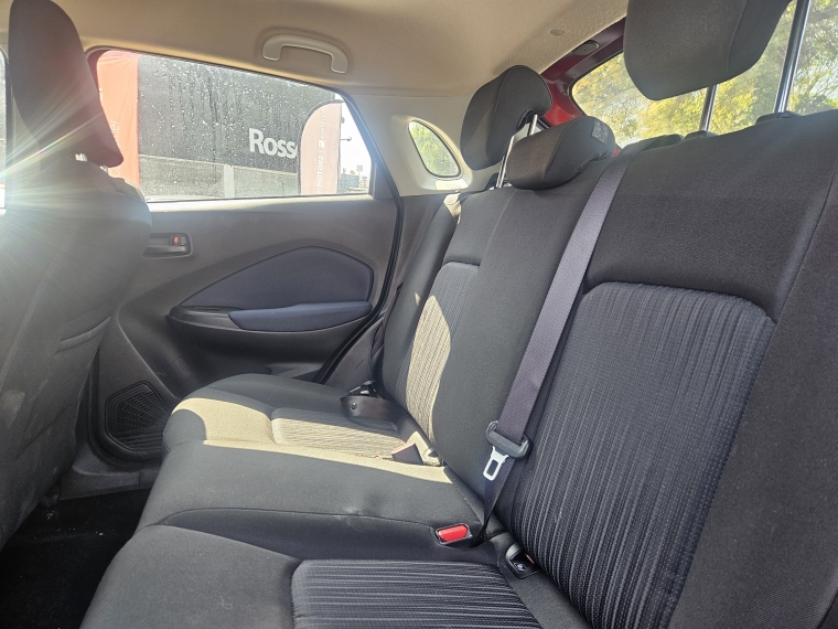 Suzuki Baleno — foto 8 de 20