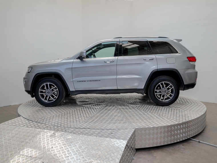 Jeep Grand cherokee Grand Cherokee Laredo 4x2 2022 Usado  Usado en Pompeyo