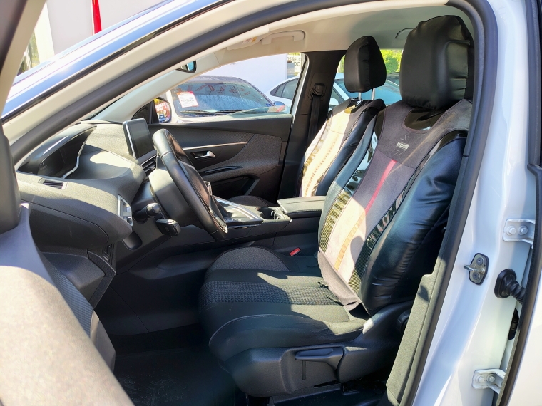 Peugeot New 3008 3008 Puretech 1.2l 2023 Usado en Rosselot Usados