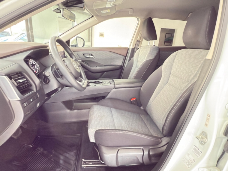 Nissan X-trail 4x2 7p Cvt 2.5 2023 Usado en Automotriz Olea Flaño