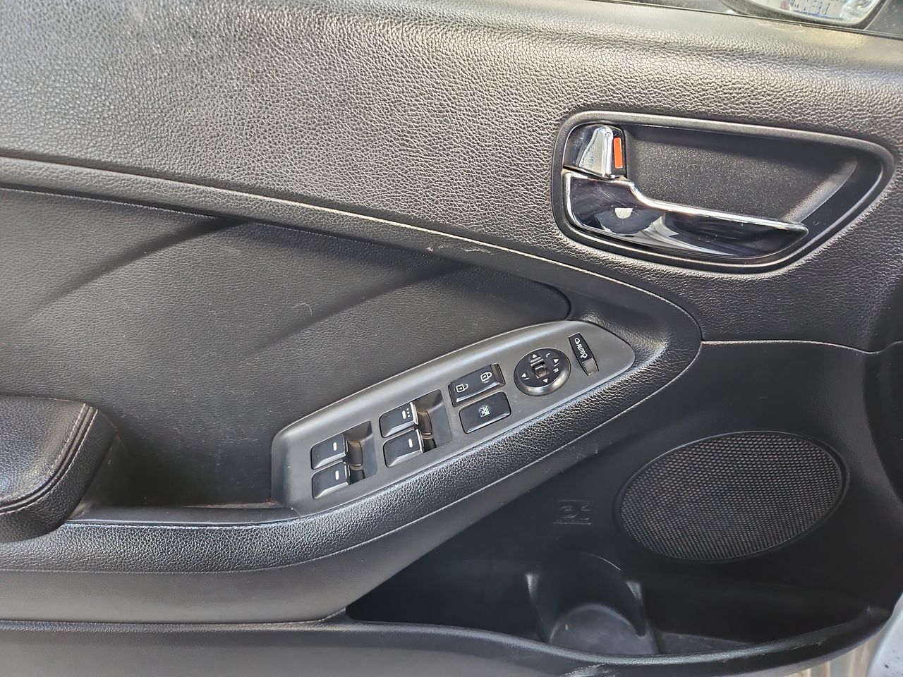 Kia Cerato Cerato Ex 1.6 Aut 2017 Usado en Usados de Primera - Sergio Escobar