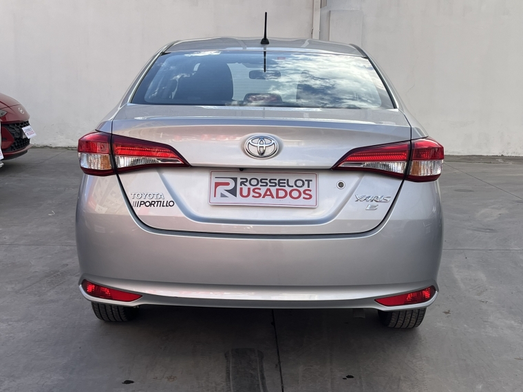 Toyota Yaris sedan Yaris Sedan Otto 1.5 2022 Usado en Rosselot Usados