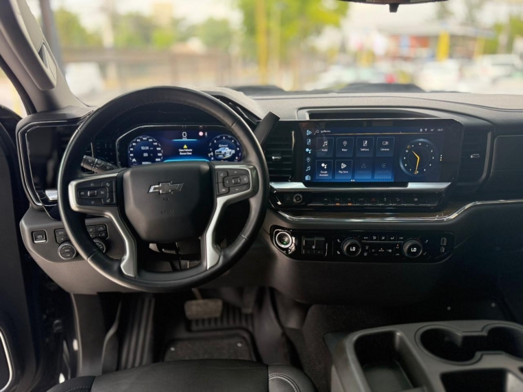 Chevrolet Silverado 5.3 Auto Lt Trail Boss Dc 4wd R 2024 Usado en Automotriz Olea Flaño