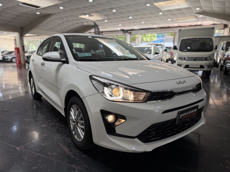 Kia Rio 4 Ex 1.4l 6mt Ci Full 2024  Usado en Grass & Arueste