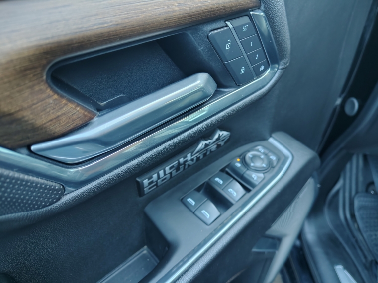 Chevrolet Silverado 3.0 Td High Country At 4x4 2025 Usado  Usado en Kovacs Usados