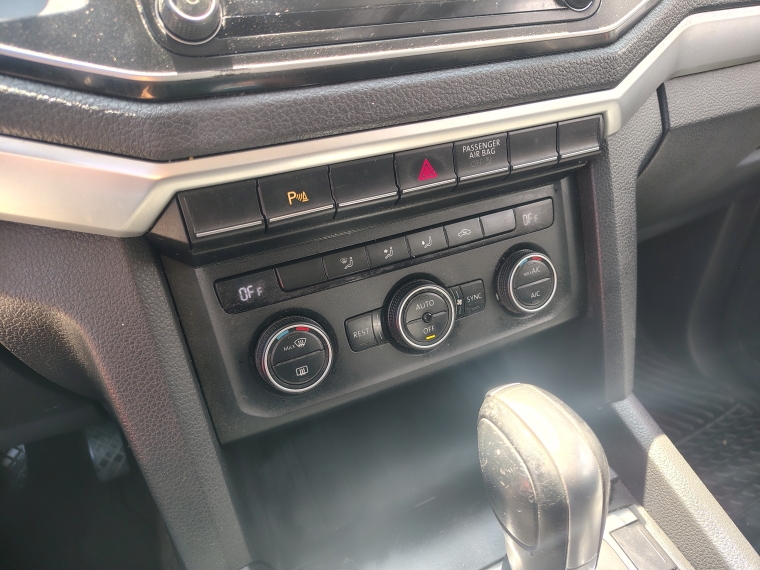 Volkswagen Amarok Amarok Highline 2.0 At 4motion Cuero 2019 Usado en Rosselot Usados