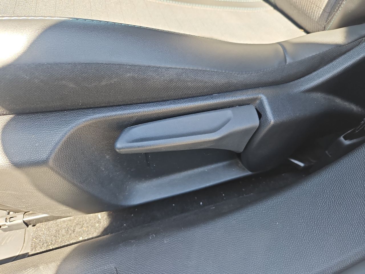 Peugeot 2008 2008 Blue Hdi 130 Eat8 1.5 Aut 2023 Usado Usado en Webautos.cl Peugeot 2008 2008 Blue Hdi 130 Eat8 1.5 Aut 2023 Usado Usado en Webautos.cl