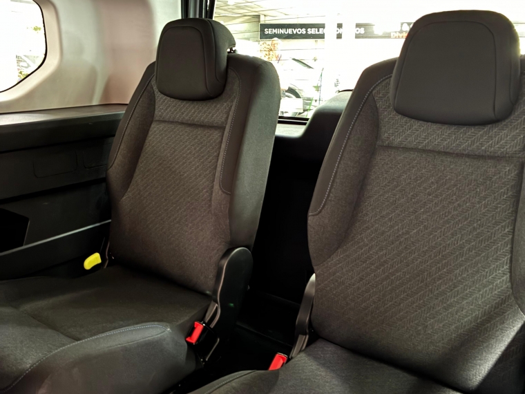 Peugeot Rifter Allure Bluehdi 1.5l Aut 2022  Usado en Grass & Arueste