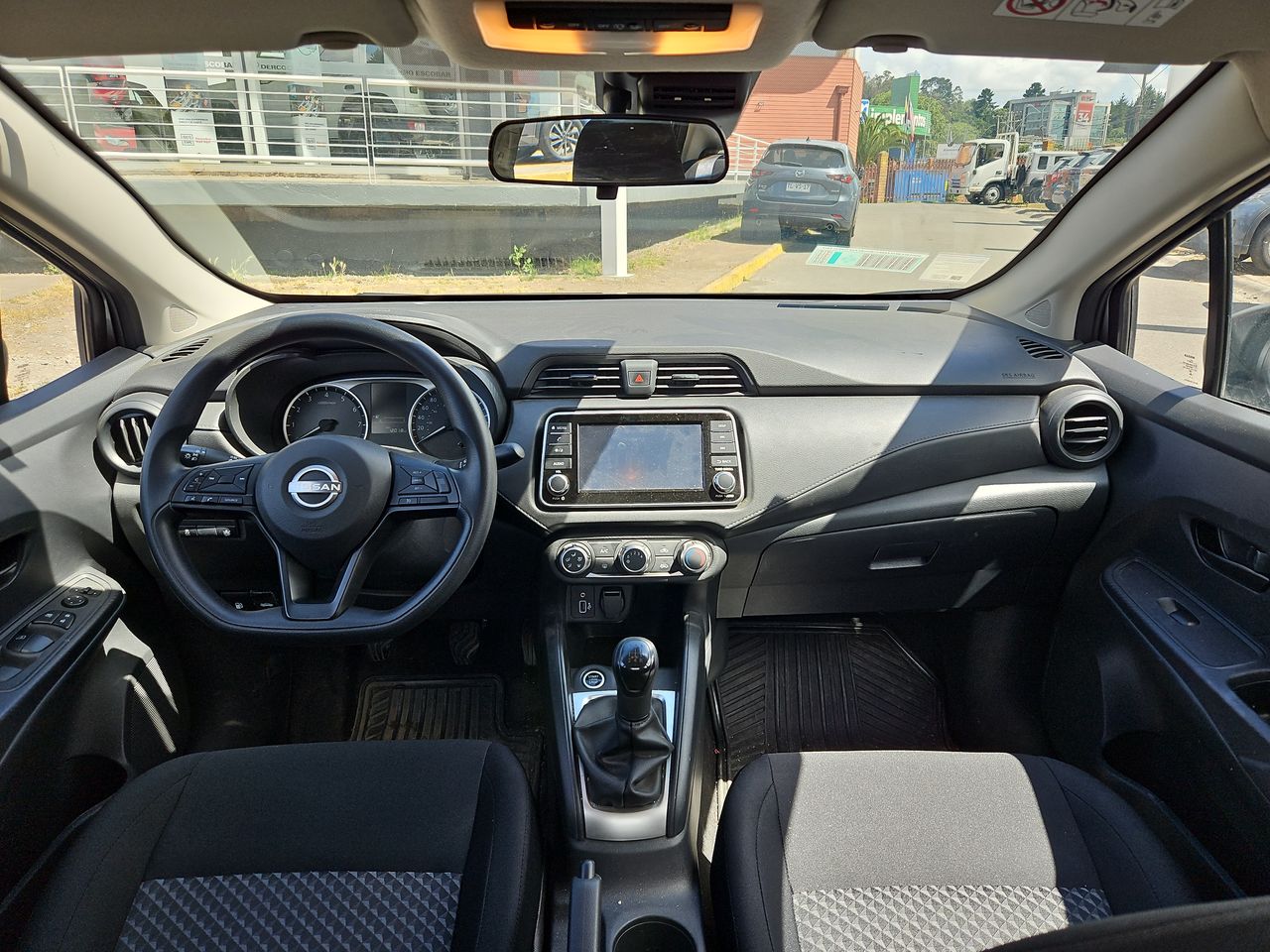Nissan Versa Versa Mt 4x2 1.6 2025 Usado en Usados de Primera - Sergio Escobar