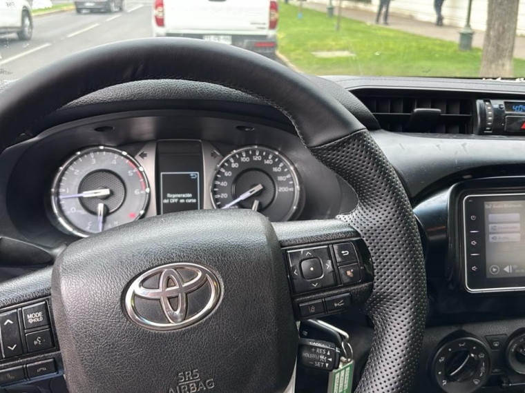Toyota Hilux Dcab Dx 4X2 2.4Cc — foto 7 de 13