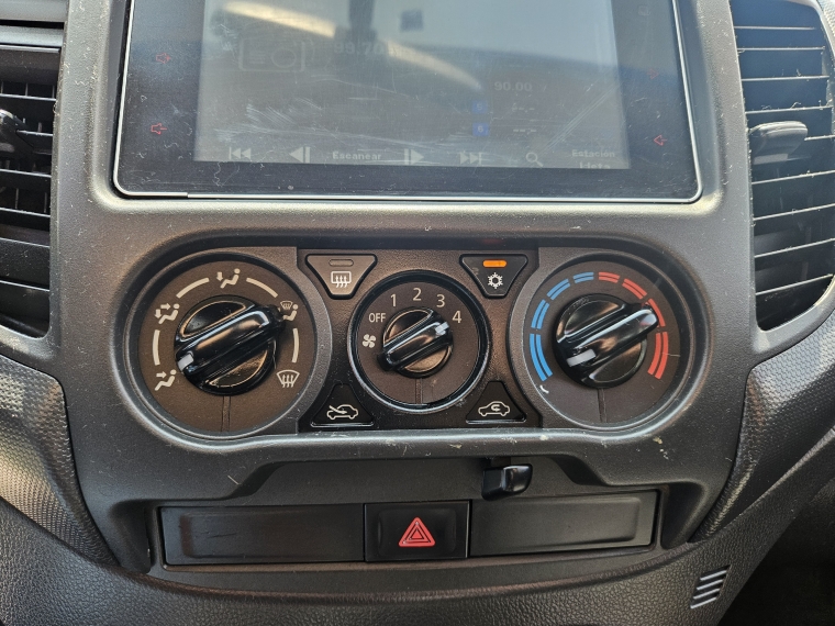 Mitsubishi L200 L200 D/c 2.4 Work Cr 4x2 Wf Doble Airbag Mn 2022 Usado en Rosselot Usados