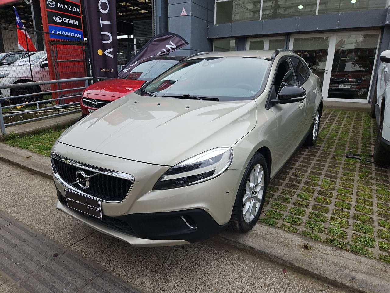 Volvo V40 V40 2018 Usado en Usados de Primera - Sergio Escobar