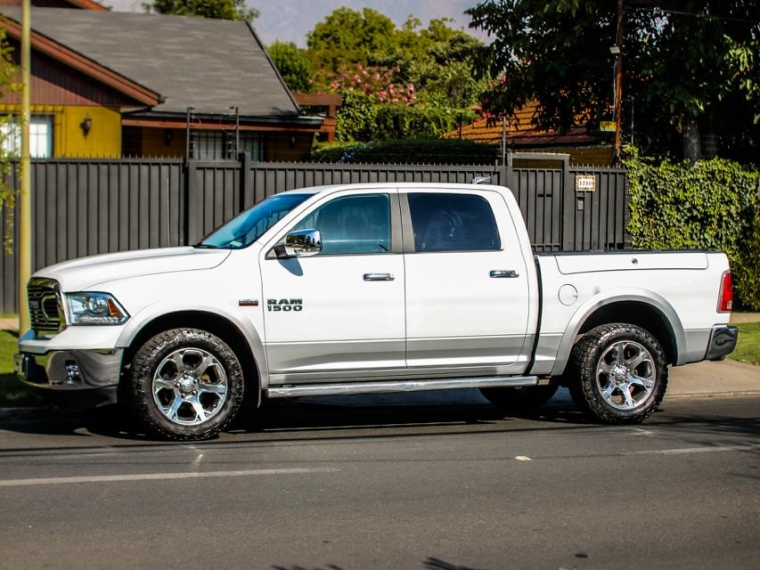 Ram 1500  5.7 1500 Laramie Auto Crew Cab 4wd 2018 Usado en Autoadvice Autos Usados