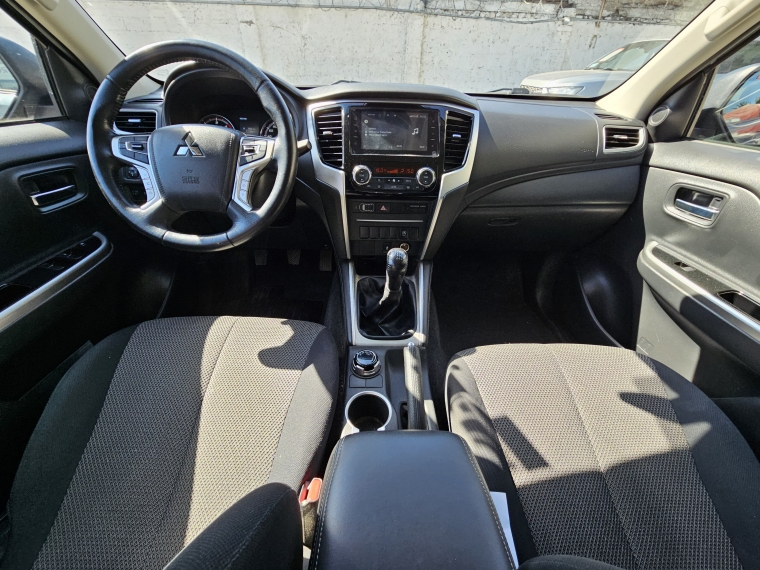 Mitsubishi L200 L200 Dakar 4x4 2.2 2024 Usado en Rosselot Usados