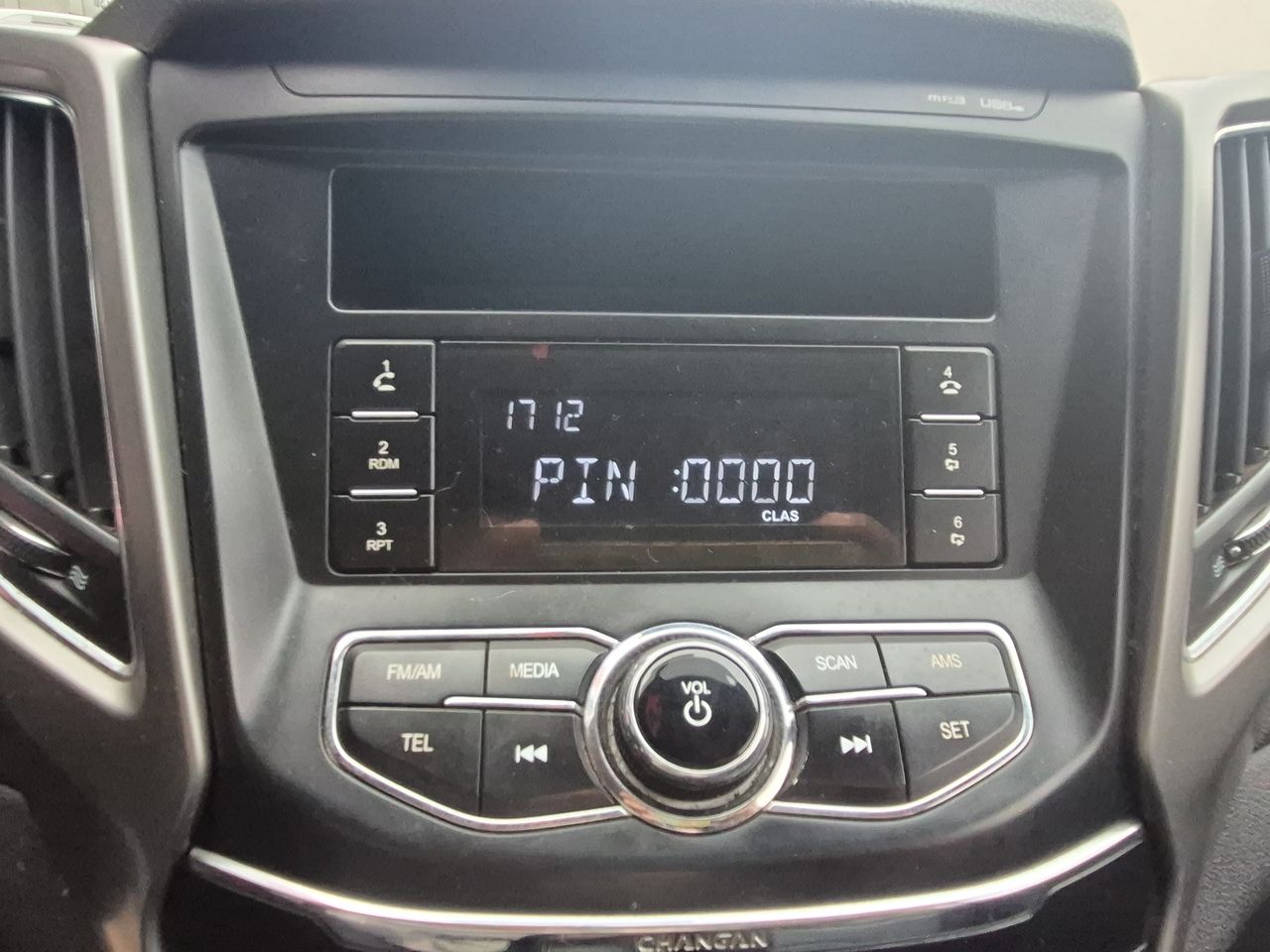 Changan Cs35 New Cs35 1.6 2018 Usado Usado en Webautos.cl Changan Cs35 New Cs35 1.6 2018 Usado Usado en Webautos.cl