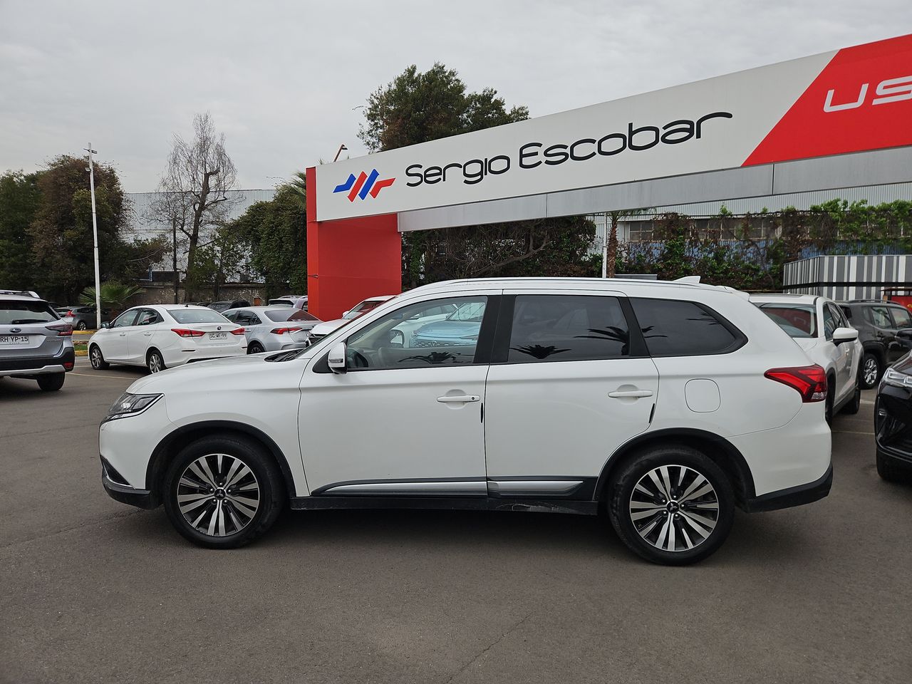 Mitsubishi Outlander Outlander 4x4  2.4  Aut 2022 Usado en Usados de Primera - Sergio Escobar