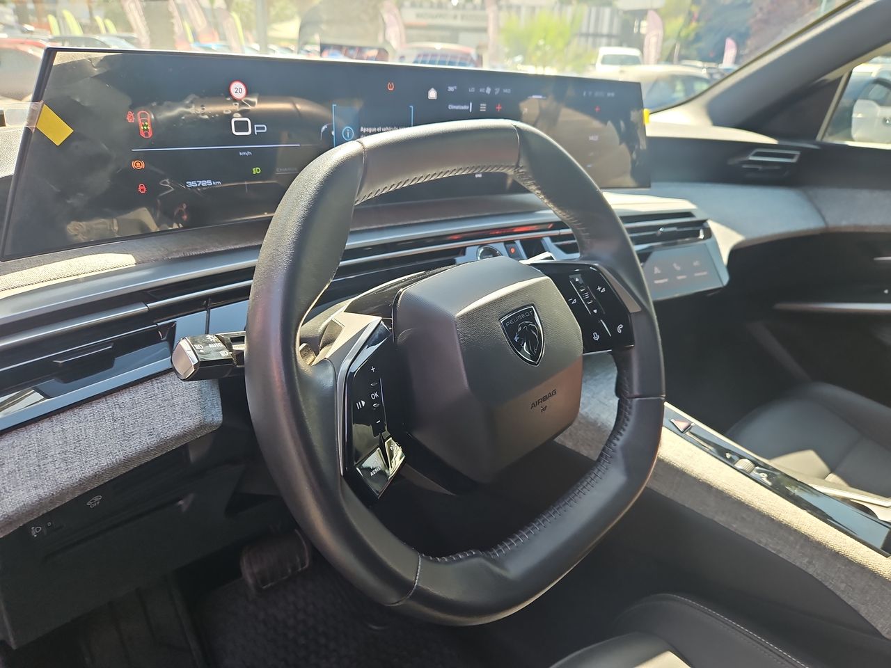 Peugeot 3008 3008 Allure 1.2 Aut 2025 Usado en Usados de Primera - Sergio Escobar