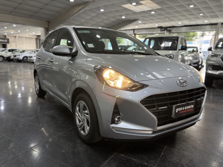 Hyundai Grand i10 1.2l Value Plus 5mt Ac 2022  Usado en Grass & Arueste