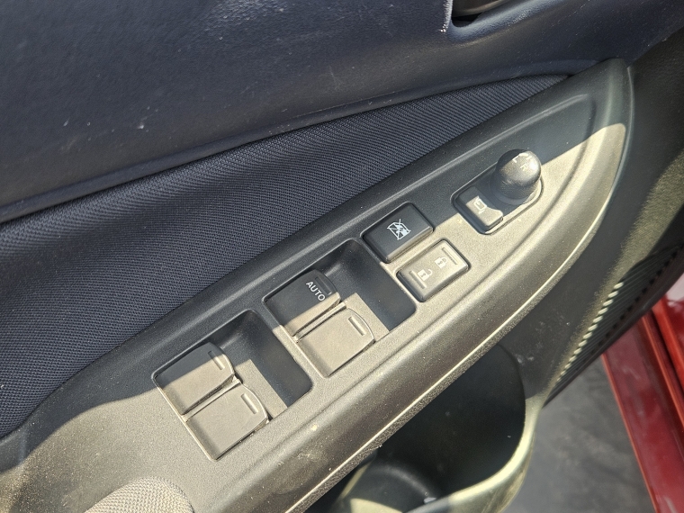 Suzuki Baleno — foto 14 de 20