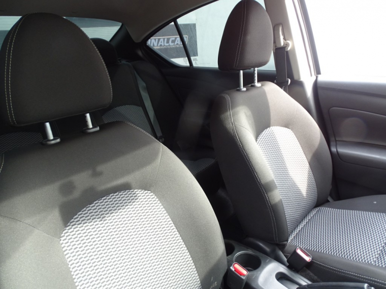Nissan Versa V Drive 2022 Usado  Usado en Webautos.cl