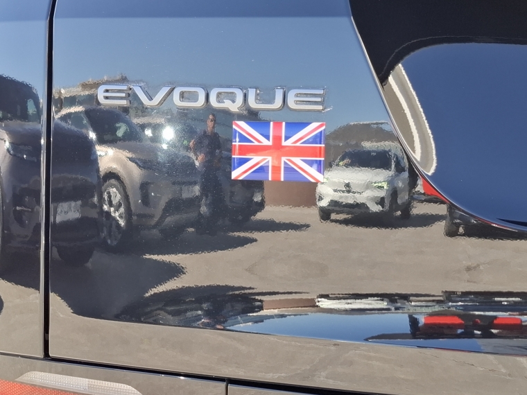 Land rover Range rover Evoque Mhev 4x4 2.0 Aut 2025 Usado Usado en Webautos.cl Land rover Range rover Evoque Mhev 4x4 2.0 Aut 2025 Usado Usado en Webautos.cl