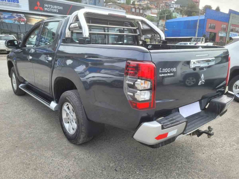 Mitsubishi L200 New L-200 Katana 2.4 Crt Special Pack Mec 4x4 2023 Usado  Usado en Webautos.cl