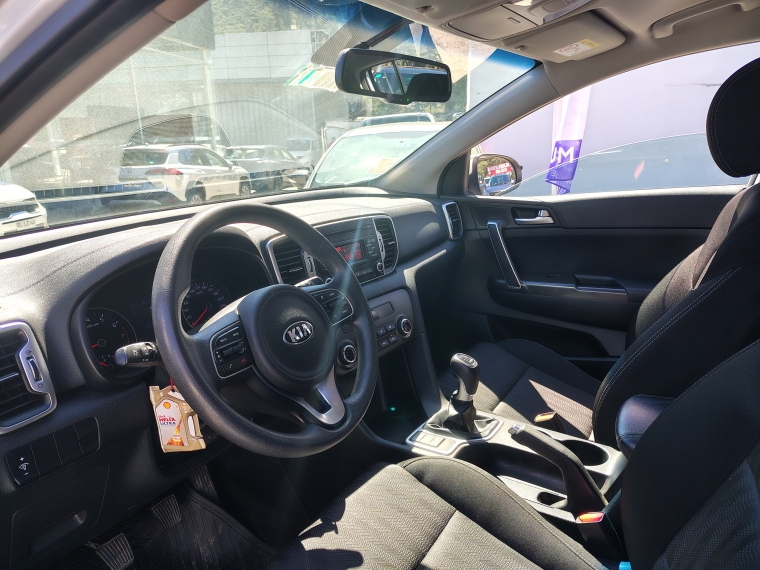 Kia Sportage Sportage Lx 2.0l Gsl 6mt 2wd 4x2 - 1798 2017 Usado en Rosselot Usados