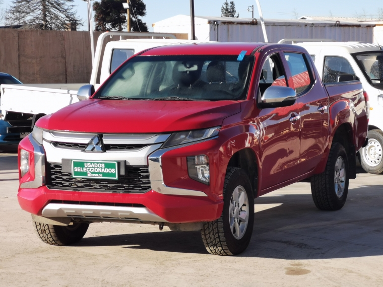 Mitsubishi L200 L200 D/c 2.4 Katana Cr 4x2 Mt Mn 2020 Usado en Rosselot Usados