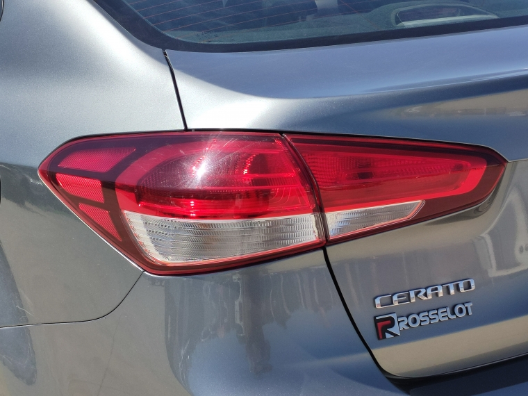 Kia Cerato Cerato 5 Ex 1.6 Mt 2018 Usado en Rosselot Usados