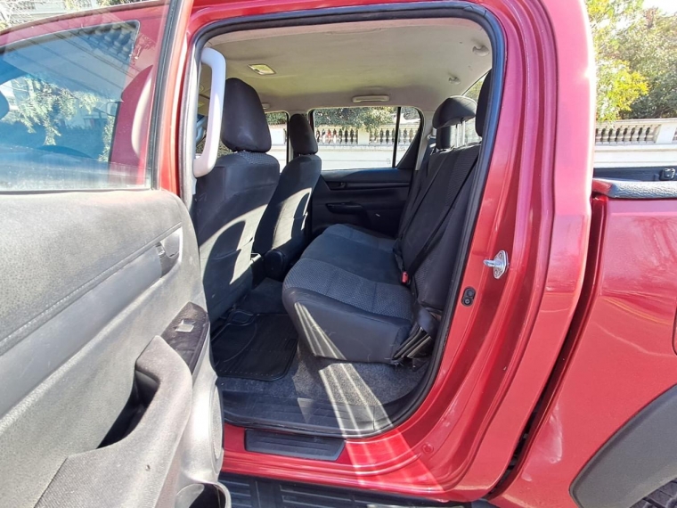TOYOTA HILUX DX 4X4 2.4 - imagen 12