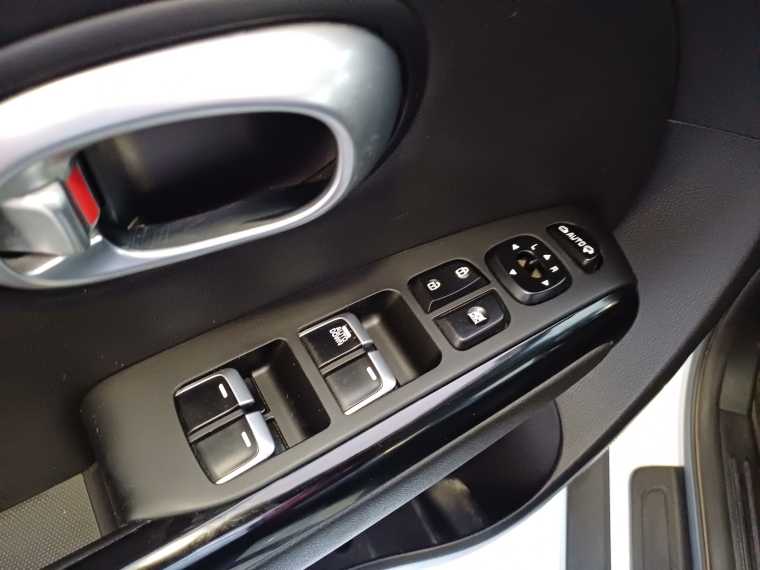 Kia Soul New Soul Ex 1.6 Gsl 6mt Bi-color - 1767 2018 Usado en Rosselot Usados