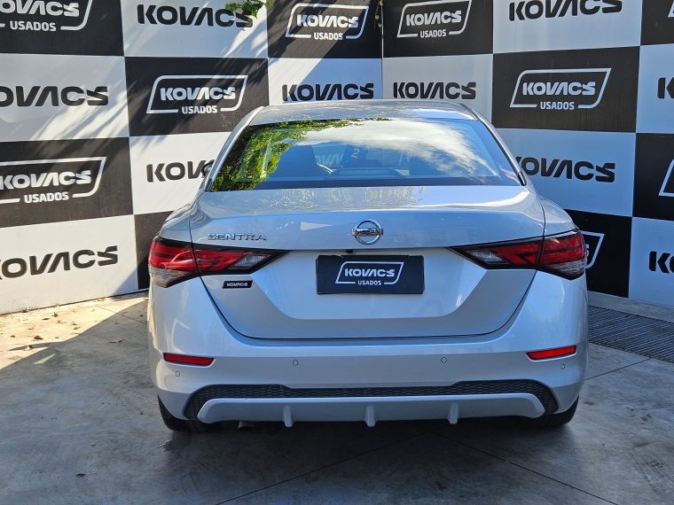 Nissan Sentra 2.0 Advance  Mt 2023 Usado  Usado en Kovacs Usados