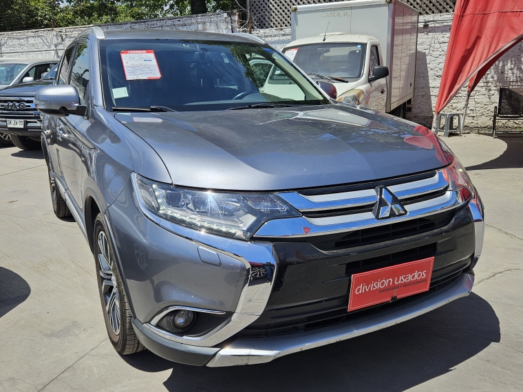 Mitsubishi Outlander Outlander 4x4 Gls 2.4 At- Esp/ant 2017 Usado en Rosselot Usados