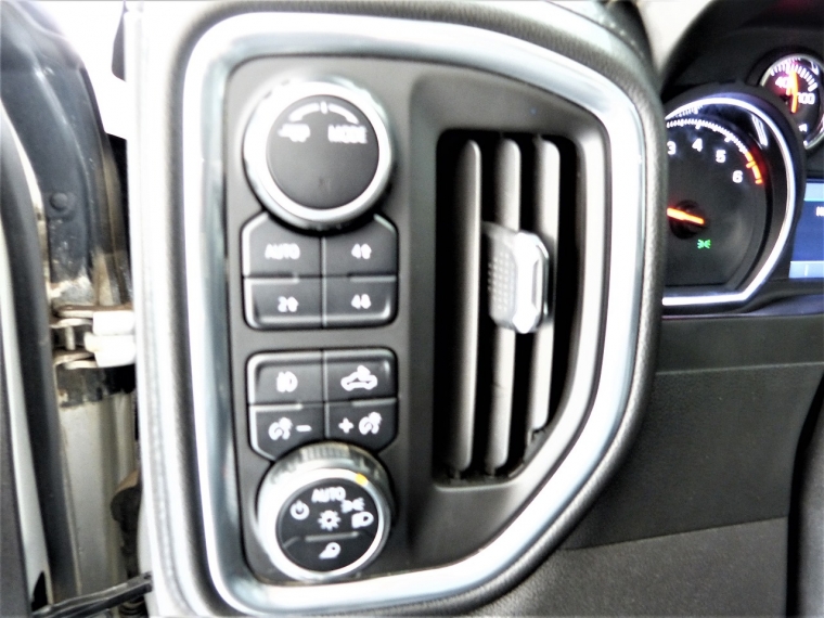 Chevrolet Silverado Ltz 4wd 5.3 Aut 2020 Usado en Automotriz Olea Flaño