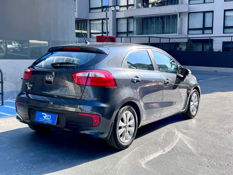 Kia Rio 5 2017 Usado  Usado en Webautos.cl